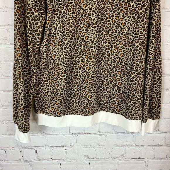 ZYIA Active Sweatshirt Women’s Small Cheetah Leopard Print Top Contrasting Trim - Picture 4 of 10